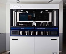 직장인 일손 걱정없는 '투잡'…로봇카페·치킨집 얼마면 될까