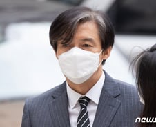 [단독]'조국 딸 부정입학 의혹' 부산대 입학공정위원장 자진 사퇴