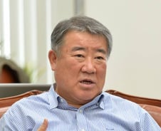 [단독] 마사회장 몰래 녹취한 간부 또 있었다…조직적 공모?