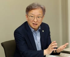 [단독] 벤처 투자회수 쉽게 '주식교환 양도세 혜택' 연장 추진