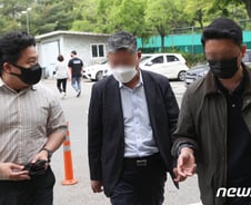 [단독]전해철 장관 전 보좌관 '구속기소'…부동산 매입 뒤 4배 폭등