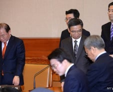 대통령의, 대통령에 의한, 대통령을 망치는 '권력'