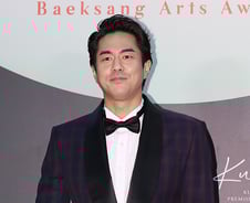 [단독] 대세 전석호, '학교 2021' 주연 합류…선생님 변신