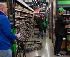 물건 그냥 들고 나가면 돼…美·中의 '무인 매장' 보니