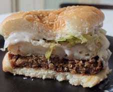 짜파게티 먹을 때 씹었던 그 고기, 사실 고기가 아니었다