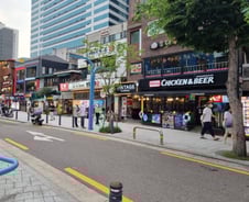 [르포]"2명 손님도 없어요"…젊음의 거리 홍대가 시골읍내 됐다