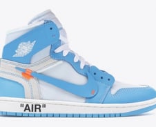 [단독]한정판 플랫폼 '엑스엑스블루' 스니커즈 리셀 사업 접는다