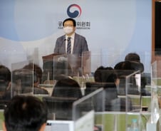 "어떻게 급식과 비교하나" 당혹스런 IT서비스 업체들