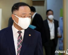 대선 앞두고 임대차법 폐지론에도…정부 "2+2년 전세 자리 잡을것"