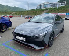 아반떼N, '5030'의 나라에서 서민들의 스포츠카로 이만한 게 없다[차알못시승기]