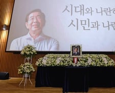 '박원순 성추행'언급하다 피고소 위기 진중권…기소될 가능성은[기고]