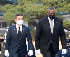 [단독]서욱 이번주 국회출석에 與 제동…'한미훈련 알권리' 논란