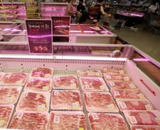 [단독]"한근에 2만원 '금겹살' 값 잡아라"…도축 30% 늘린다