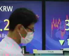 반도체 위기감에 외국인 탈출 행렬…3200선도 위태롭다