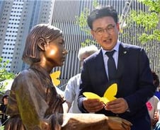 서울 송파구에 가면 '평화의 소녀상' 만난다