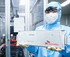 [단독]SK이노 "배터리영토 무한확장"…삼성·현대차 출신 '파격 영입'