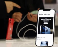 아이폰13, 기지국 없는 정글에서도 터진다?[IT썰]