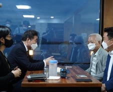 [단독]盧 멘토 송기인 신부, 이낙연에 "매일 기도하고 있다"