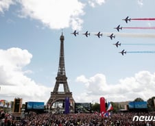 영국도, 프랑스도 지방으로 공공기관 옮겼다…"오랫동안 꾸준히"