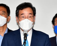 [단독]이낙연 측, 정세균 무효표 처리 당헌당규 유권해석 요청