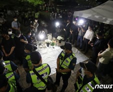 [단독]"밀쳐진 경찰관 실려갔다"…'자영업자 분향소 설치' 김기홍 대표 내사