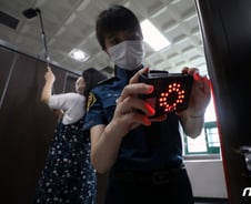 [단독]女기숙사·화장실에 '몰카'…파면 당한 男교사 13일 첫 재판