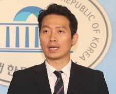 "지사님한테 개기다 끌려간다" 문자받은 시의원 "자중하자"