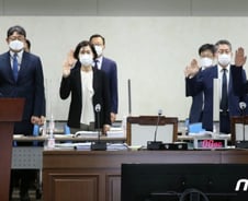 남양 인사보복 피해 팀장 "임신포기각서도 받아"...사측 "사실무근"