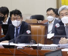 "주식 양도세+거래세 과도" 지적에 고승범 "거래세 0% 동의"