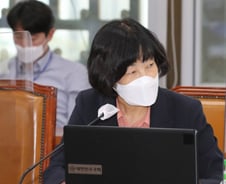 탈북청소년에겐 100% 임대주택 공급…국내 보호종료아동은 21%