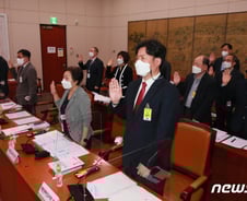 "문준용 지원금, 박근혜 정부때 더 받았다"…문체위 국감서 '설전'