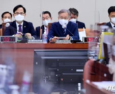 "마세라티 조성은 파렴치"vs'항문침' 특허 소환