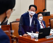 류성걸 "화천대유 장기차입금 횡령 의심"…국세청장 "살펴볼것"