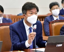 국세청장 칼 뽑았다…"내부적 의견은 '세정협의회 폐지'"