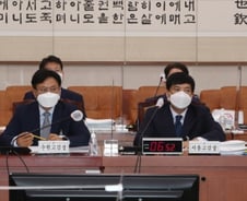 野 "검사장들, 권력에 충성"vs 與 "부끄러운 검사는 윤석열"