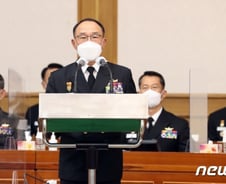 부석종 해군 총장 "어떤 어려움 있어도 경항모 정상 추진"