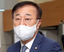 與 "대장동 의혹 명단 모두 野 관계자…돈 받은 자가 범인"