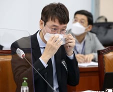 안호영 "화천대유 50억은 불법자금" vs 김웅 "특검으로 밝혀야"