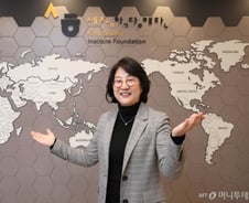 "한국어 배우는 이유 달라진 외국인…오징어게임 인기 놀랍지 않아요"