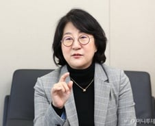 "전 세계 한국어 전문가 키워내 '세종학당' 현지화가 목표"