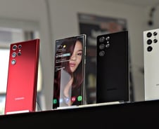 '아이폰13' 닮았다는 갤럭시S22…1월 아닌 2월 출격설 왜?[IT썰]