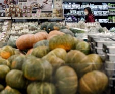 10년만에 첫 3%대 물가 '비상'..."올해 2%내 목표, 물 건너갔다"