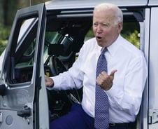 연비 착한 오프로더?…지프 랭글러 4xe에 '엄지척', 이유 있었네[차알못시승기]