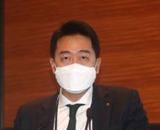 "자산운용사, 지속가능 기업 찾기 위해 ESG 통합전략 필요"