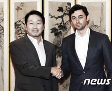 [단독]바이든 최측근 美상원의원, 윤석열도 만난다…"생각 궁금"