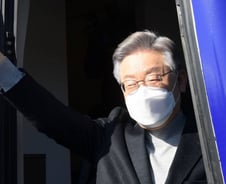 [단독]경기도 全사학재단, 내년부터 '셀프채용' 사라진다…'이재명 공정채용' 성과