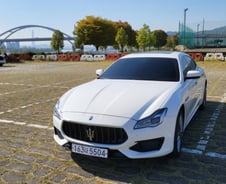 '크고 잘 달린다'…마세라티 콰트로포르테, 국내 도로가 아깝네[차알못시승기]