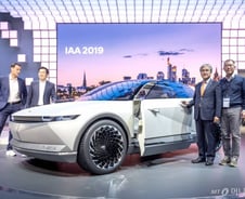 '범블비'만든 한국인 디자이너, '제네시스'로 전세계를 홀리다