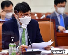 [단독]코인도 주식처럼, 백서 제출·공시 의무화…국내 ICO 사실상 허용