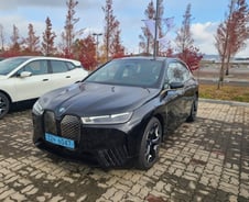"네 바퀴 달린 호텔 혹은 생활공간" BMW 7년만의 전기차 iX 타보니[시승기]